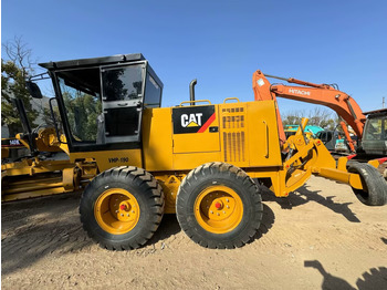 그레이더 CATERPILLAR 140K