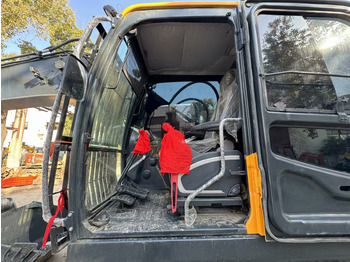 크롤러 굴삭기 HYUNDAI 220LC-9S : 사진 3
