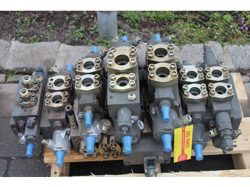 유압 밸브 LIEBHERR