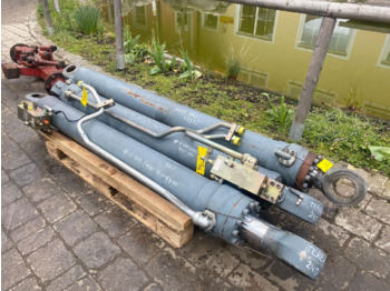 유압 실린더 TEREX