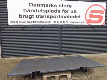 테일 리프트 ZEPRO