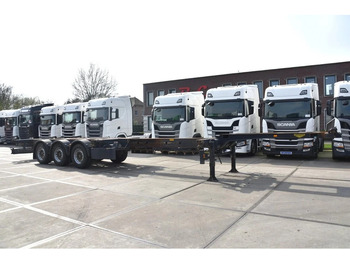 컨테이너 운반 장치/ 스와프 보디 세미 트레일러 Broshuis - SAF AXLES - 2 LIFT AXLES - DISC BRAKES - 2 x EXTENDABLE - : 사진 1