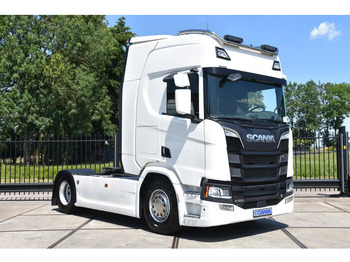트랙터 유닛 SCANIA R 520