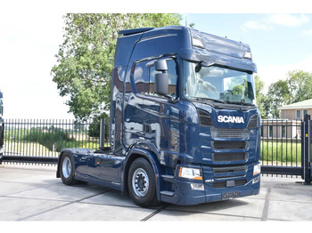 트랙터 유닛 SCANIA S 450