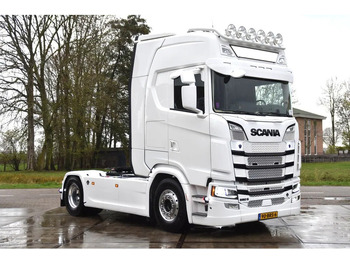 트랙터 유닛 SCANIA S 660 V8