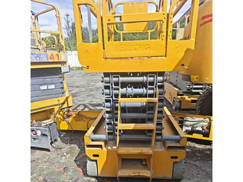 시저 리프트 XCMG XG1412HD 14m used scissor lift self-propelled work table : 사진 3 시저 리프트 XCMG XG1412HD 14m used scissor lift self-propelled work table : 사진 3