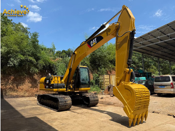 크롤러 굴삭기 CATERPILLAR 320D