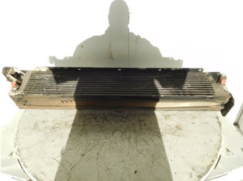 오일 쿨러 LIEBHERR