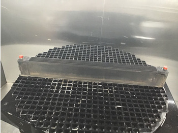 오일 쿨러 LIEBHERR