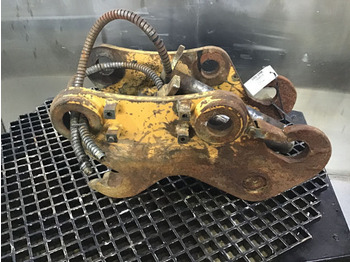 퀵 커플러 LIEBHERR