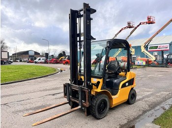 LPG 지게차 Caterpillar GP25N : 사진 4
