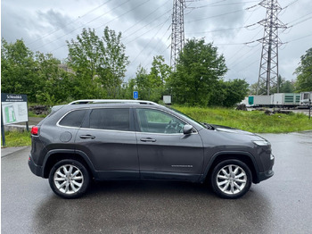 해치백 JEEP Cherokee 2.2 TD : 사진 3