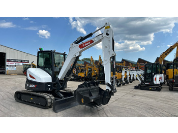 미니 굴삭기 BOBCAT E55