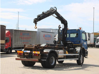 후크 리프트 트럭, 크레인 트럭 Mercedes-Benz AXOR 1824, CRANE HIAB 099B-3 DUO, 4x4 : 사진 3