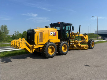 그레이더 Caterpillar 140GC - Push block / Ripper / New Tires : 사진 4