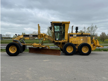 그레이더 CATERPILLAR 140H