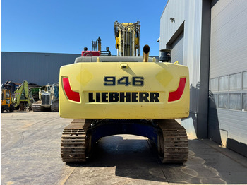 리스 Liebherr R946 Liebherr R946 : 사진 4