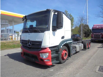 자동 운반 장치 트럭 MERCEDES-BENZ Actros