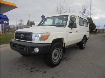 차량 TOYOTA Land Cruiser