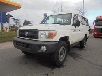 차량 TOYOTA Land Cruiser