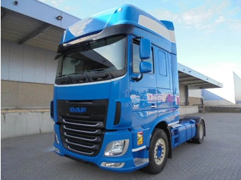 트랙터 유닛 DAF XF 106 460