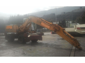 리스 LIEBHERR A904LI S/N: 666-6005 (1998)  LIEBHERR A904LI S/N: 666-6005 (1998) : 사진 2