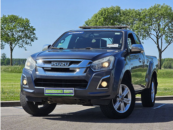 픽업트럭 ISUZU