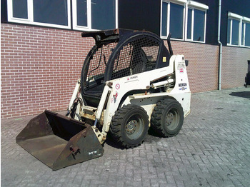 스키드 스티어 로더 TEREX