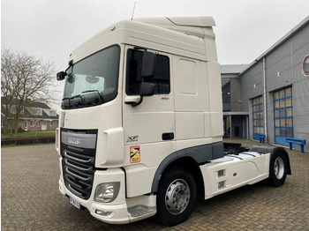 트랙터 유닛 DAF XF 106 460