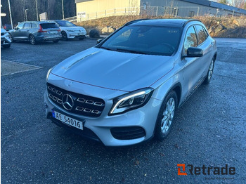 차량 MERCEDES-BENZ