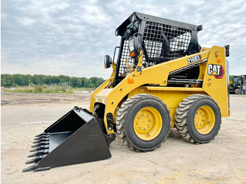 스키드 스티어 로더 CATERPILLAR 216B3