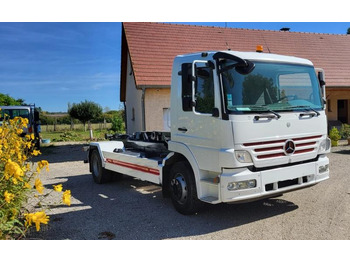 스킵 로더 트럭 MERCEDES-BENZ Atego