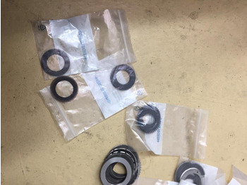 예비 부속 접지기 용 Heidelberg Steel Indexing Perforating Heads : 사진 4
