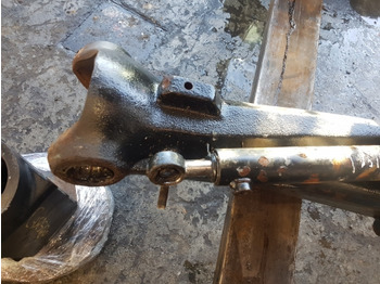 앞 차축 New Holland Td5.105, Td, Tdd Front Axle Housing Casting 5156372, 47488688 : 사진 4