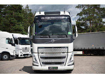 트랙터 유닛 Volvo FH 460 Globetrotter XL i-Save Side Skirts : 사진 2