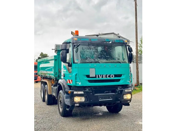 덤프트럭 IVECO Trakker