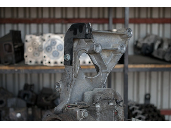 에어컨 부품 트럭 용 MERCEDES-BENZ ACTROS AIR-CONDITION COMPRESSOR BASE : 사진 2 에어컨 부품 트럭 용 MERCEDES-BENZ ACTROS AIR-CONDITION COMPRESSOR BASE : 사진 2