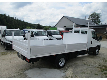 리스  Iveco Daily 3.0 na bliźniaku 70C18 skrzynia, laweta, rama, HDS, 70-180 kiper Iveco Daily 3.0 na bliźniaku 70C18 skrzynia, laweta, rama, HDS, 70-180 kiper : 사진 3