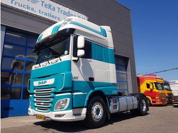 트랙터 유닛 DAF XF 460