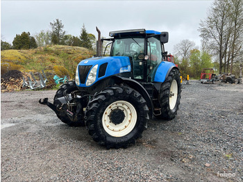 장궤형 트랙터 NEW HOLLAND T7000
