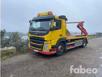 스킵 로더 트럭 VOLVO FM 330
