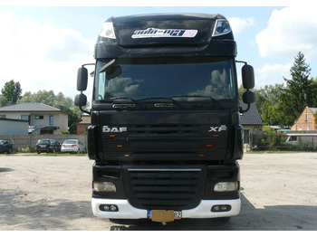 트랙터 유닛 DAF XF 105 460