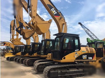 크롤러 굴삭기 CATERPILLAR 320D