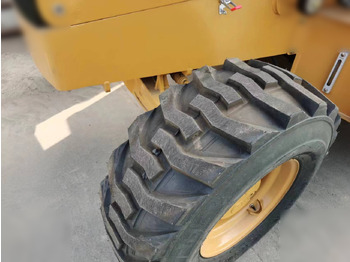 백호 로더 CATERPILLAR 420F : 사진 5