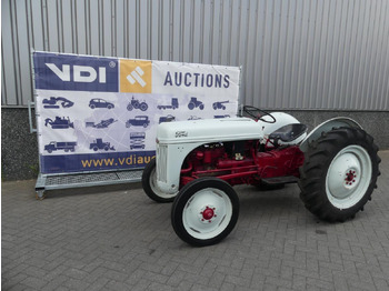 장궤형 트랙터 Ford 8N, Dearborn : 사진 2