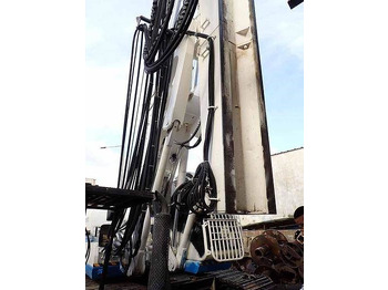 드릴링 리그 SOILMEC