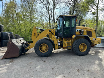 휠 로더 CATERPILLAR 938M