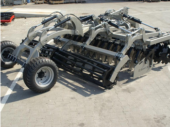 리스 ROLEX Hydraulische Scheibenegge / Hydraulic discs harrow / Dechaumeur à disques / Erpice a dischi / Дисковая гидравлическая борона тип лёгкий с тележкой / Brona talerzowa hydraulicznie składana lekka ROLEX Hydraulische Scheibenegge / Hydraulic discs harrow / Dechaumeur à disques / Erpice a dischi / Дисковая гидравлическая борона тип лёгкий с тележкой / Brona talerzowa hydraulicznie składana lekka : 사진 4 리스 ROLEX Hydraulische Scheibenegge / Hydraulic discs harrow / Dechaumeur à disques / Erpice a dischi / Дисковая гидравлическая борона тип лёгкий с тележкой / Brona talerzowa hydraulicznie składana lekka ROLEX Hydraulische Scheibenegge / Hydraulic discs harrow / Dechaumeur à disques / Erpice a dischi / Дисковая гидравлическая борона тип лёгкий с тележкой / Brona talerzowa hydraulicznie składana lekka : 사진 4