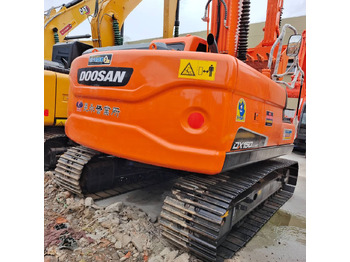 크롤러 굴삭기 Doosan DX 150 LC : 사진 2