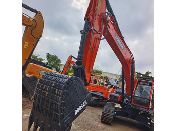 크롤러 굴삭기 Doosan DX 300 LCA : 사진 4